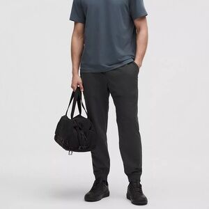 Lululemon Men’s ABC Warpstreme Jogger Regular Medium Grey
